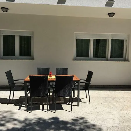 App R&a * Novi Vinodolski