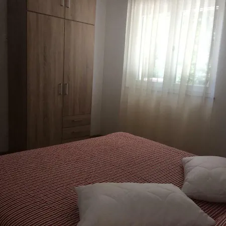 App R&a Apartment