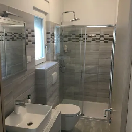 App R&a Apartment